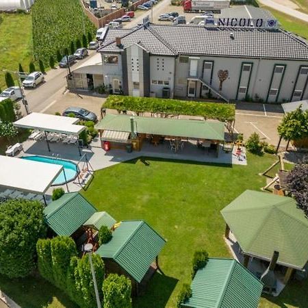 Garni Hotel & Spa Nicolo Krusevac Bagian luar foto