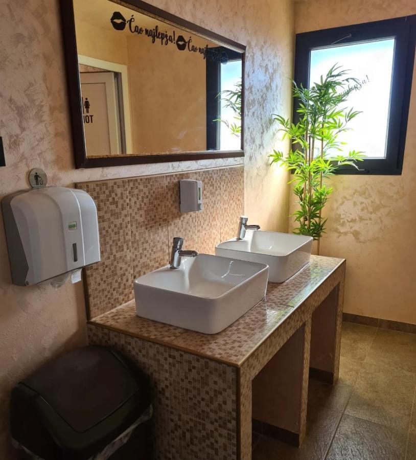 Garni Hotel & Spa Nicolo Krusevac Bagian luar foto